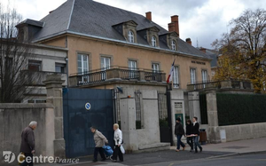 photo sous-préfecture de Issoire